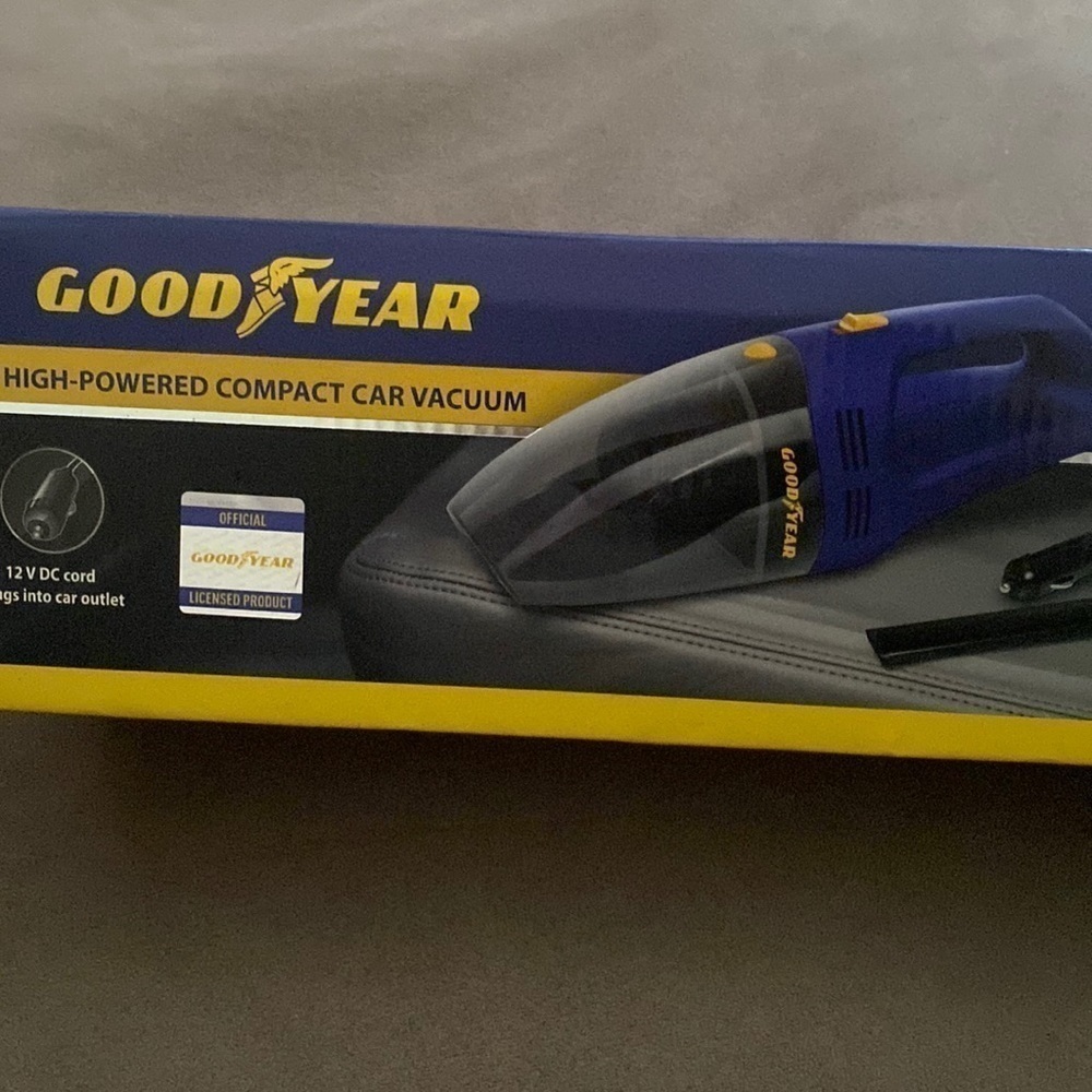 GOODYEAR 60 W high powered Compact car vacuum Blue